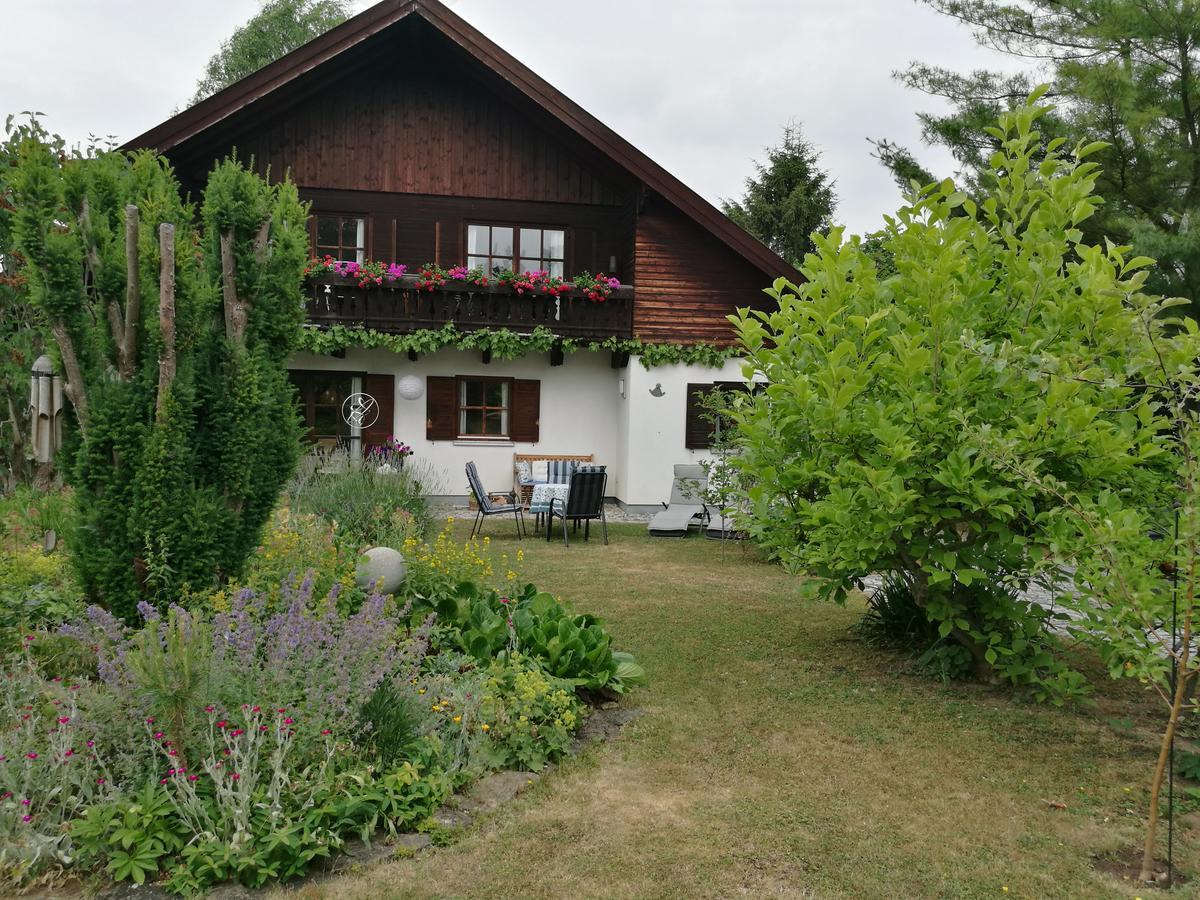 Apartment Haus Merlin Am Boeckelsberg Weimar  Exterior photo